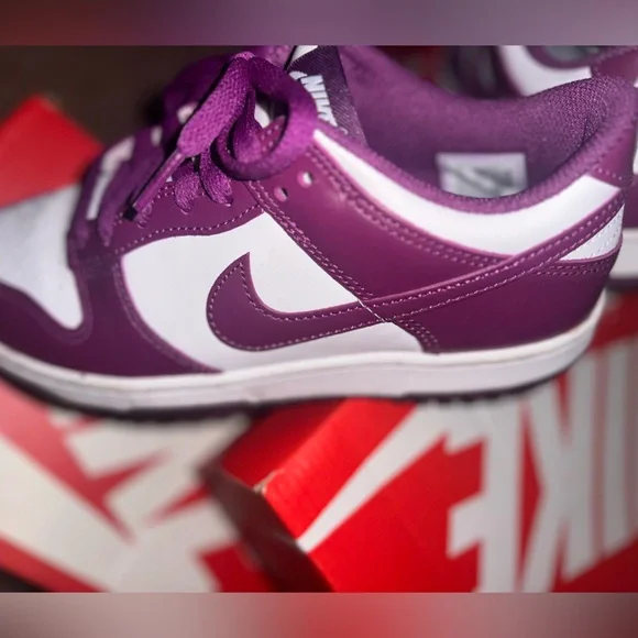 Nike Dunk Low GS UIGC BOX Included - Picture 13 of 14